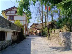 偏坡乡房东直租山庄 1200平方